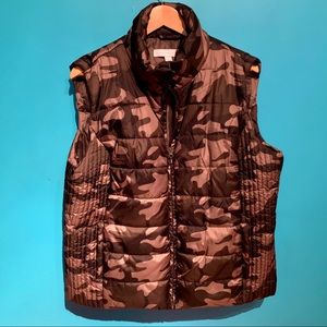 Camo Print Puffy Vest